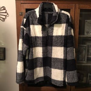 Women’s fleece pullover